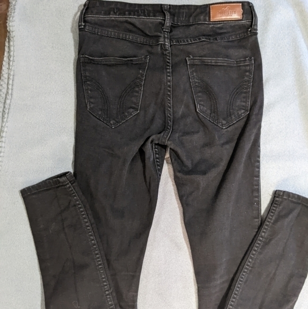 Women's Hollister High Rise Super Skinny jeans black size 0R 24x30